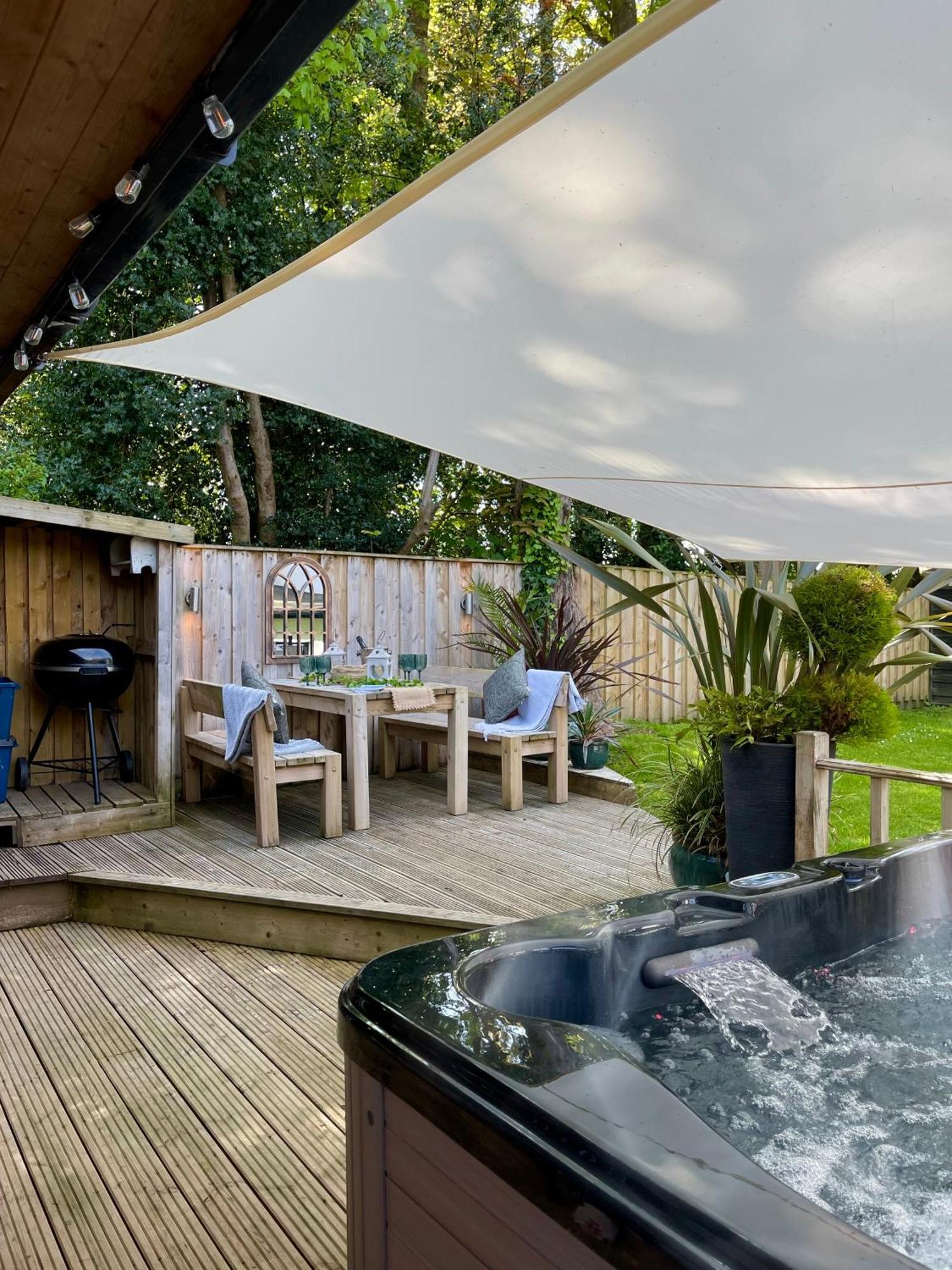 The Lodge@Tyddyn Ucha Caernarfon Exterior photo